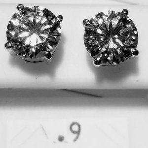 9pts Cubic Zirconia Gold over sterling Silver